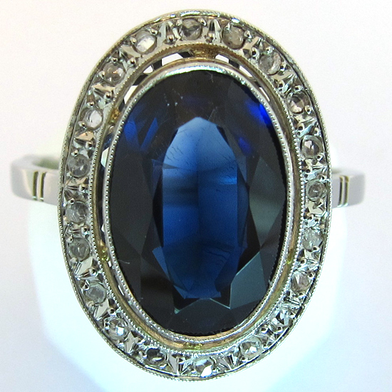 Bague ancienne pierre bleue diamants 1328