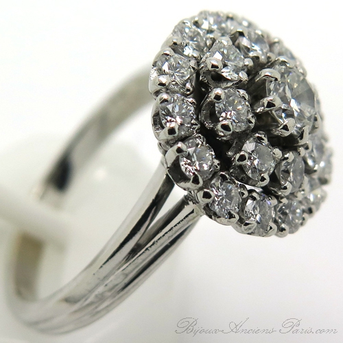 bijoux vintages d'occasion à Paris - Bague diamants forme rosace vintage d’occasion 1885