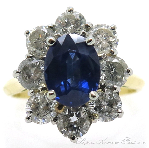 Bague saphir bleu intense entourage diamants 1738
