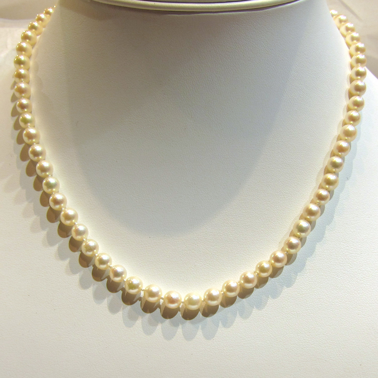 Collier de perles de culture Akoya 156