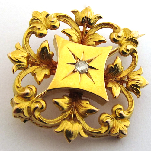 Broche or ancienne 131